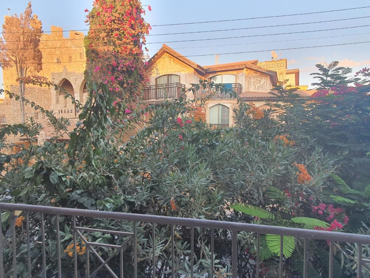 Ancient Paphos - Cozy Place Next To The Sea, Marina, Historical Sites, Buses, Mall, And Market Екстериор снимка