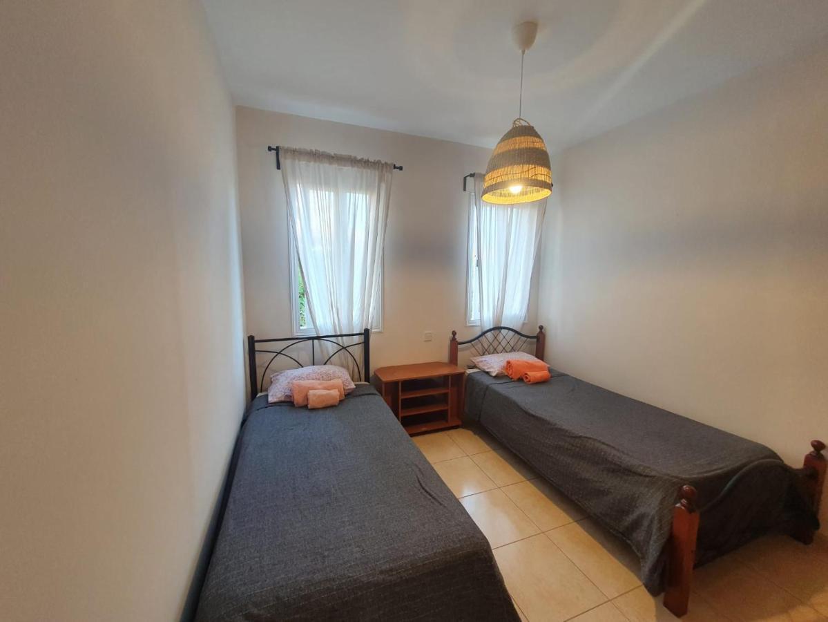 Ancient Paphos - Cozy Place Next To The Sea, Marina, Historical Sites, Buses, Mall, And Market Екстериор снимка
