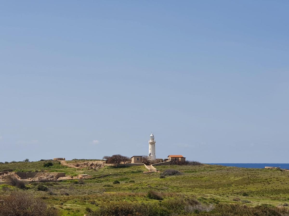 Ancient Paphos - Cozy Place Next To The Sea, Marina, Historical Sites, Buses, Mall, And Market Екстериор снимка