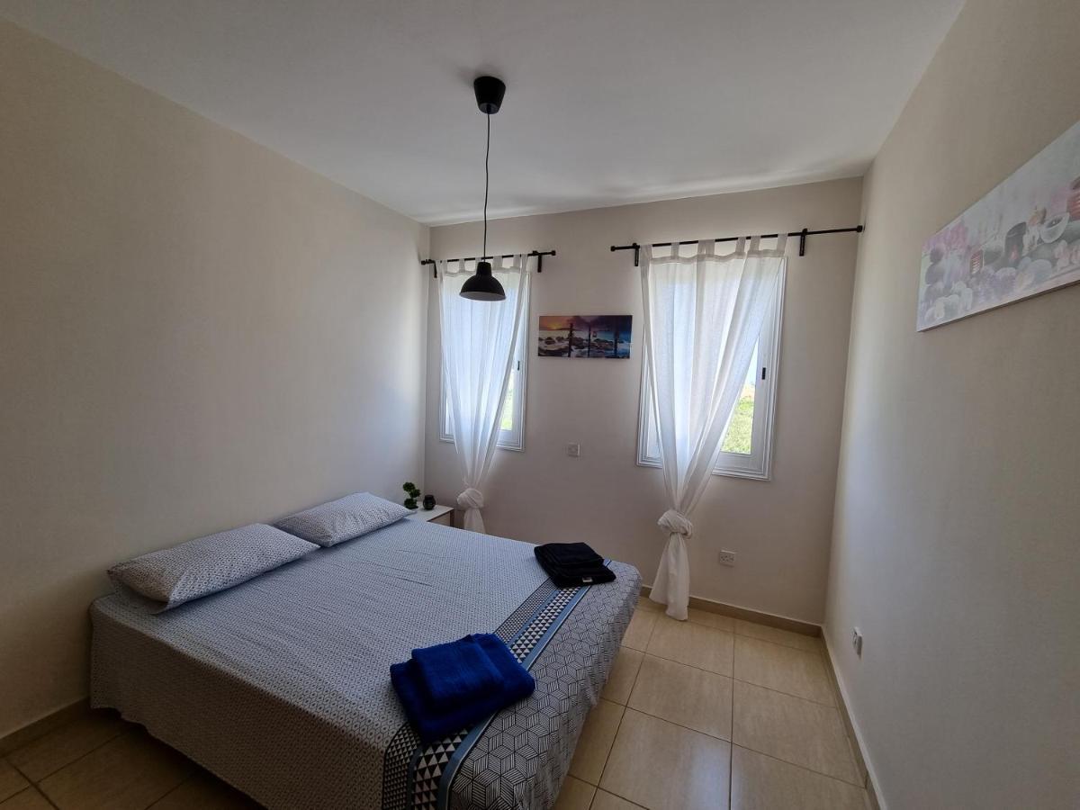 Ancient Paphos - Cozy Place Next To The Sea, Marina, Historical Sites, Buses, Mall, And Market Екстериор снимка