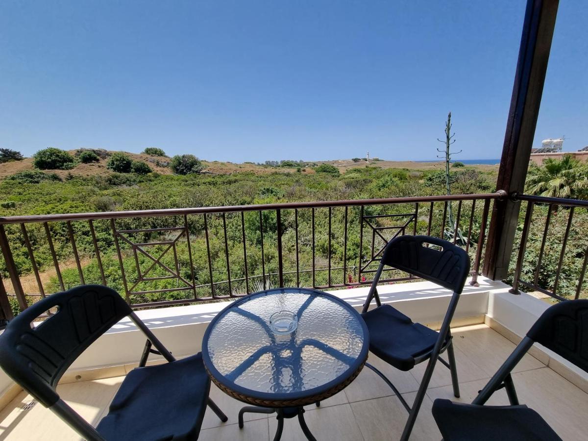 Ancient Paphos - Cozy Place Next To The Sea, Marina, Historical Sites, Buses, Mall, And Market Екстериор снимка