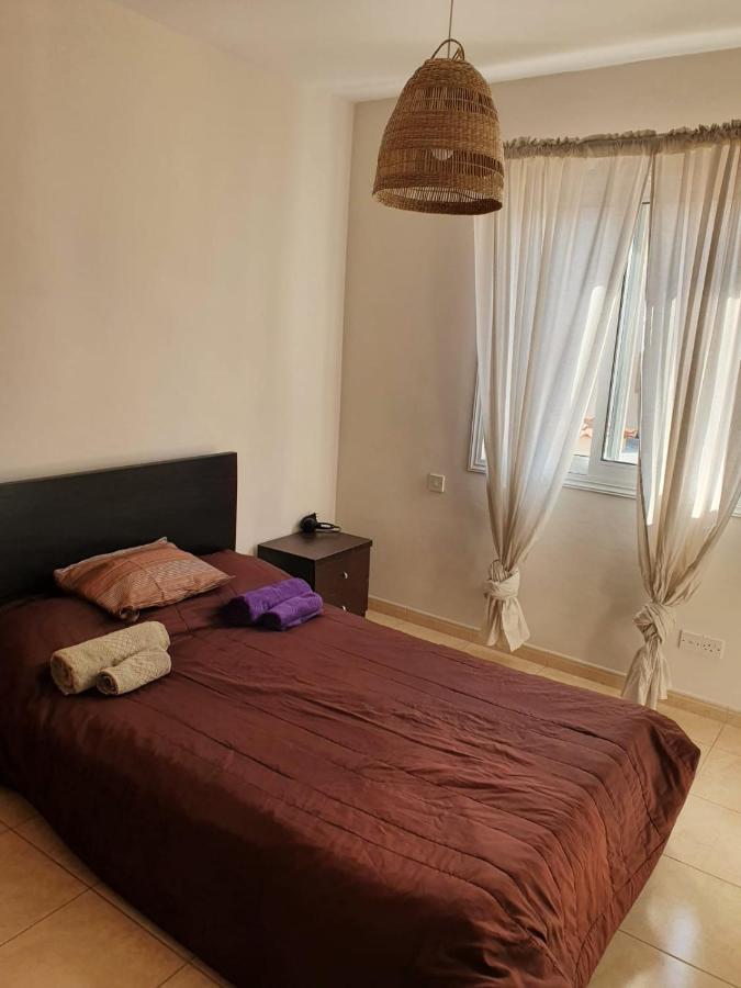 Ancient Paphos - Cozy Place Next To The Sea, Marina, Historical Sites, Buses, Mall, And Market Екстериор снимка