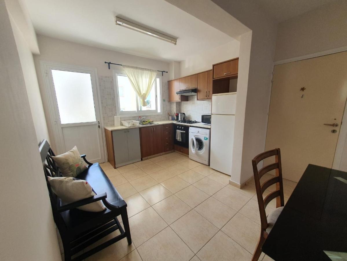 Ancient Paphos - Cozy Place Next To The Sea, Marina, Historical Sites, Buses, Mall, And Market Екстериор снимка